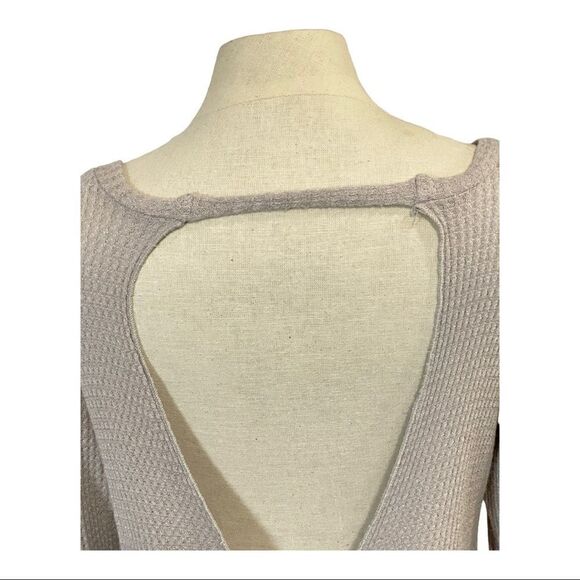 West Of Melrose Gray Open Back Long Sleeve Knit Top - Picture 7 of 7